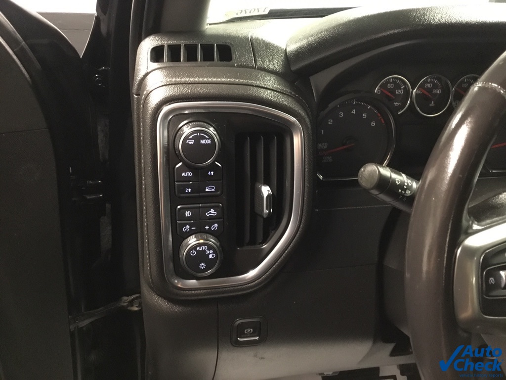 2020 Chevrolet Silverado 1500 RST photo 21