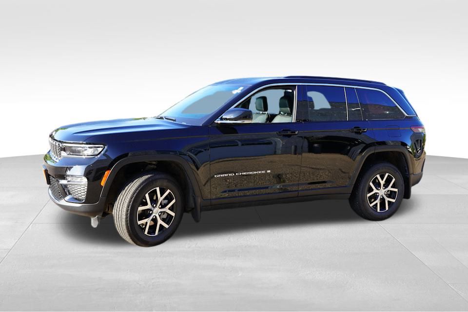 2025 Jeep Grand Cherokee Limited photo 7
