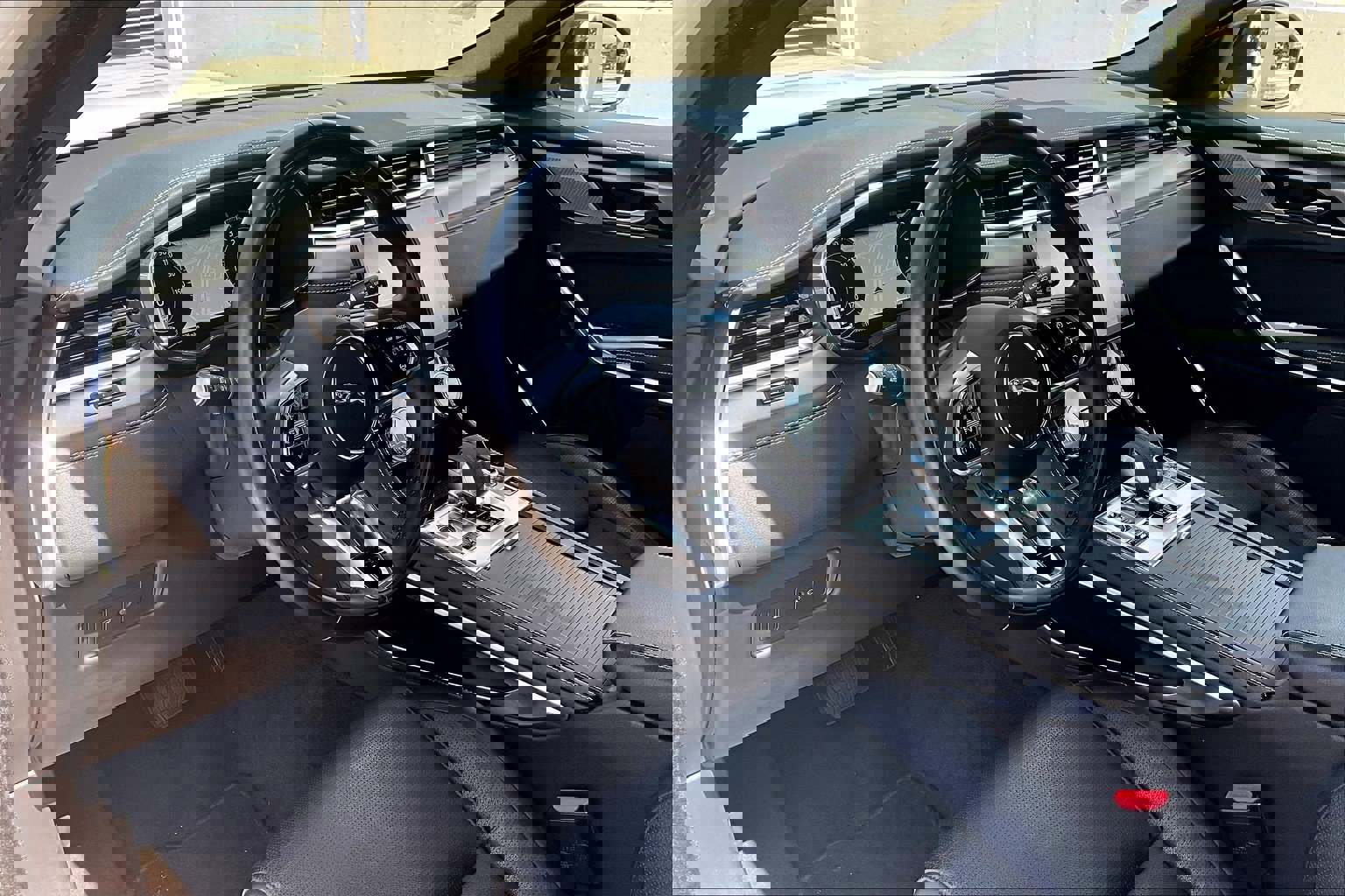 2024 Jaguar F-PACE P400 R-Dynamic S photo 14