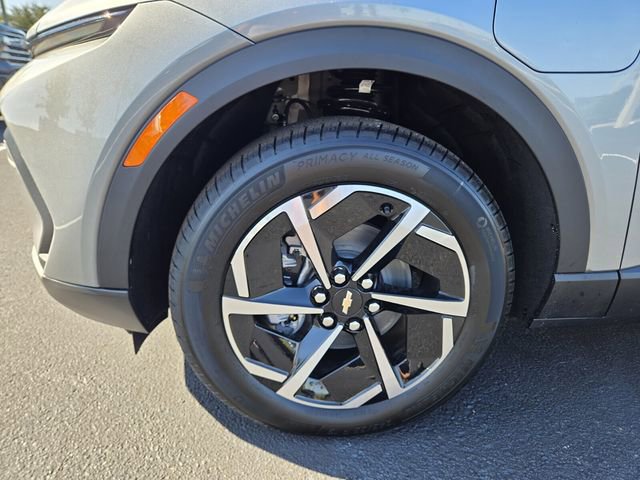 2026 Chevrolet Equinox EV 1LT photo 4