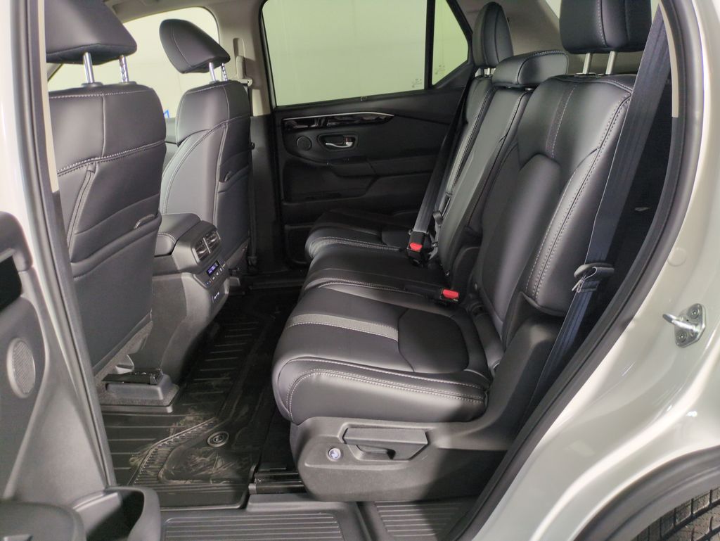 2025 Honda Pilot Touring photo 22