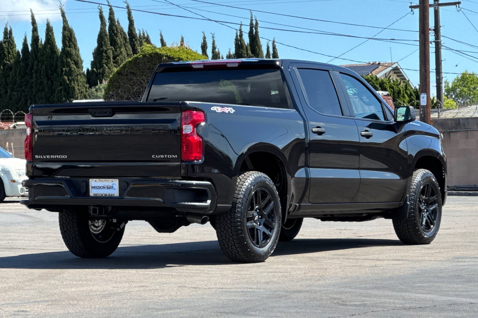 2025 Chevrolet Silverado 1500 Custom photo 4