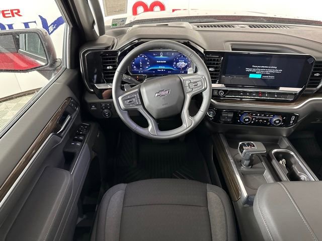 2025 Chevrolet Silverado 1500 RST photo 8
