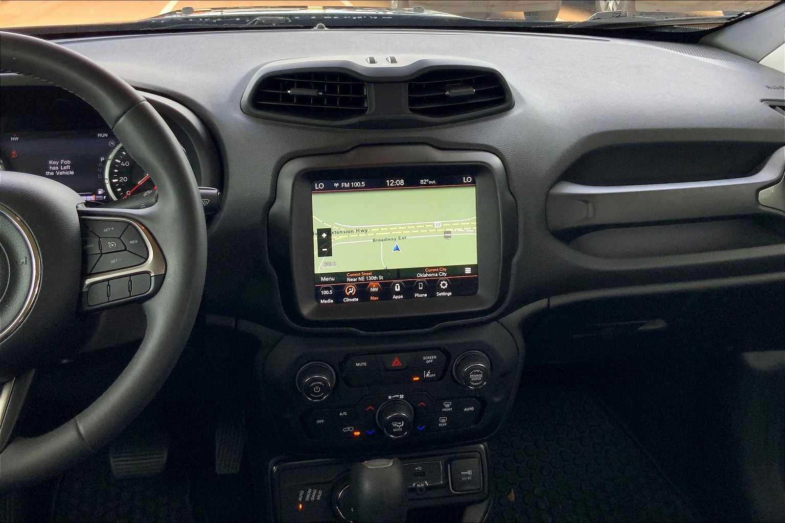 2022 Jeep Renegade Latitude photo 6