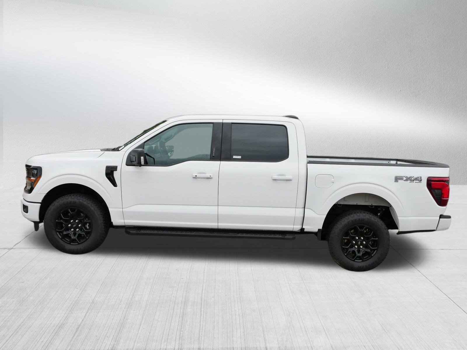 2024 Ford F-150 XLT photo 4
