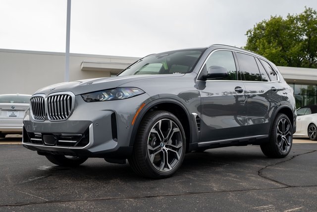 2026 BMW X5 40i's photo