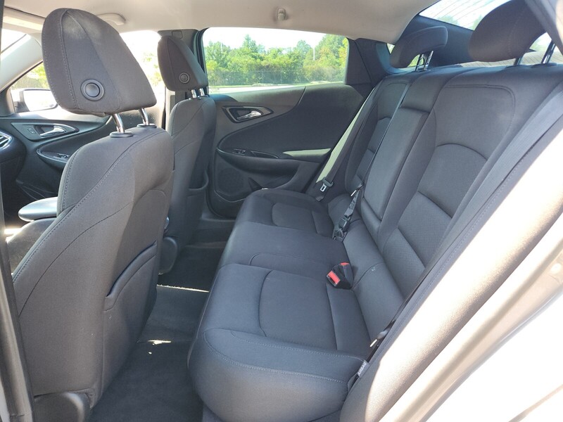2018 Chevrolet Malibu 1LT photo 11