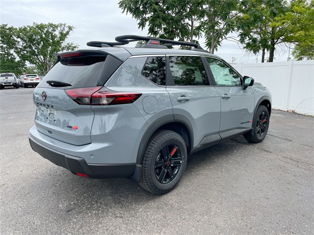 2025 Nissan Rogue SV photo 7