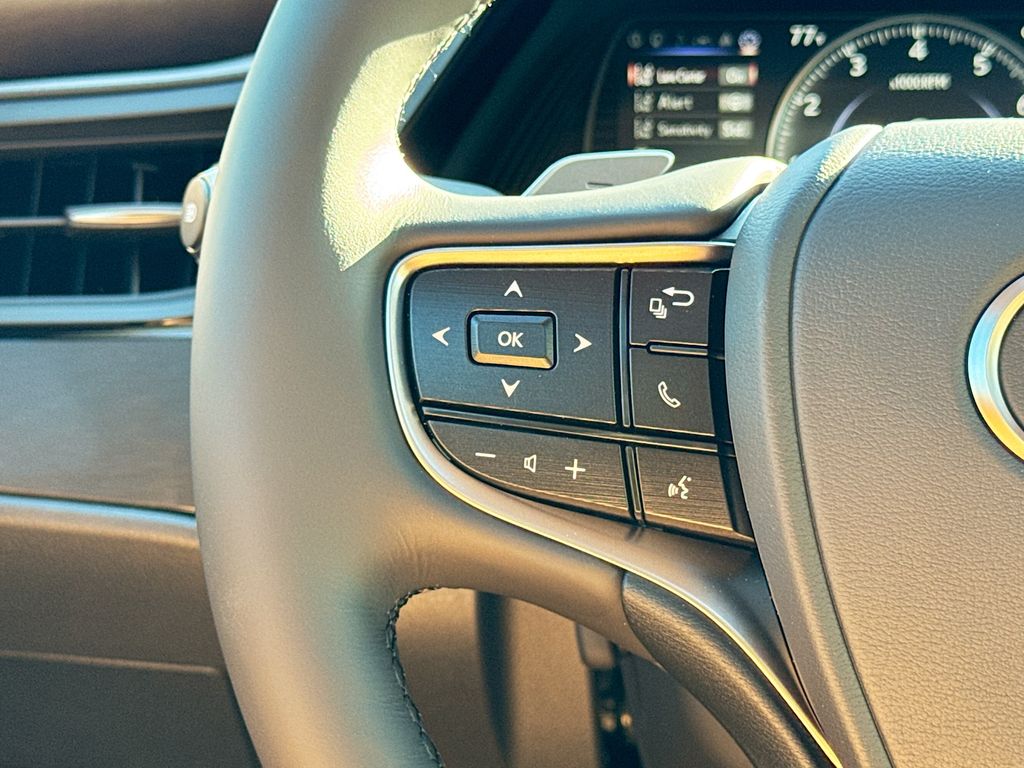 2025 Lexus ES 350 photo 19