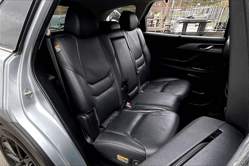2022 Mazda CX-9 Touring photo 27