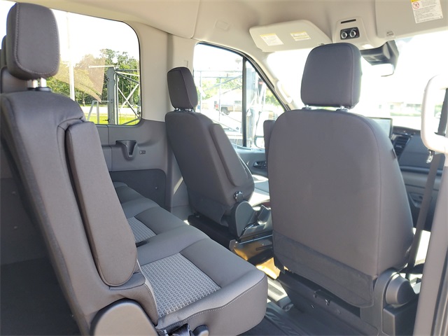 2025 Ford Transit Passenger Van XLT photo 4