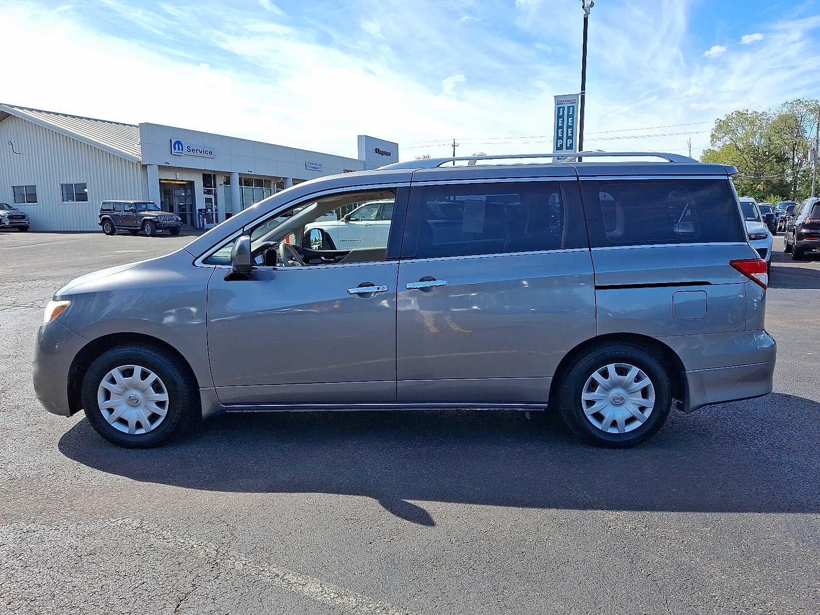 2015 Nissan Quest S photo 4