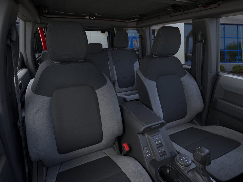 2025 Ford Bronco Big Bend photo 8