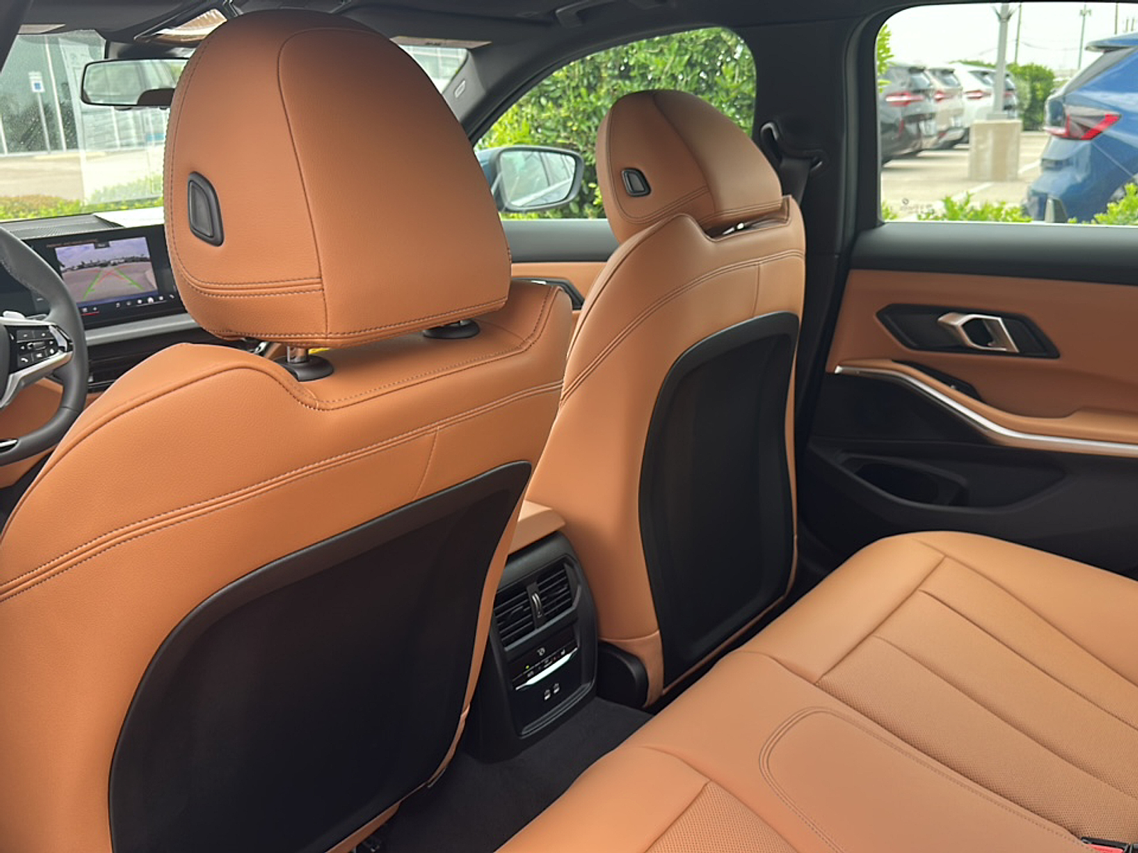 2025 Bmw 330i photo 3