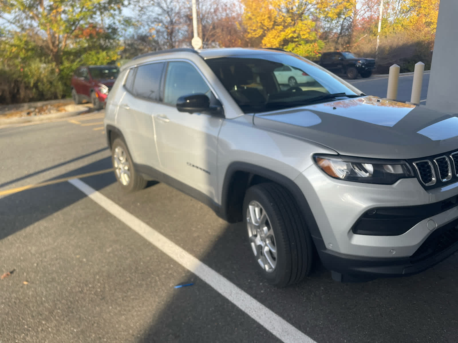 2024 Jeep Compass Latitude Lux photo 2