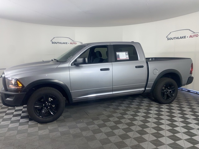 2024 Ram 1500 Classic Warlock photo 4