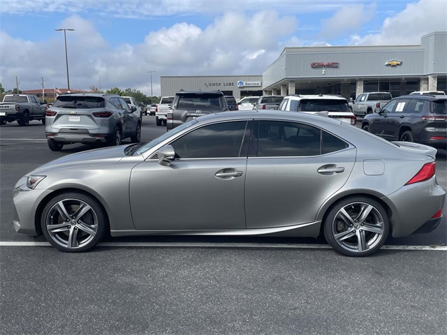 2018 Lexus IS 300 photo 6