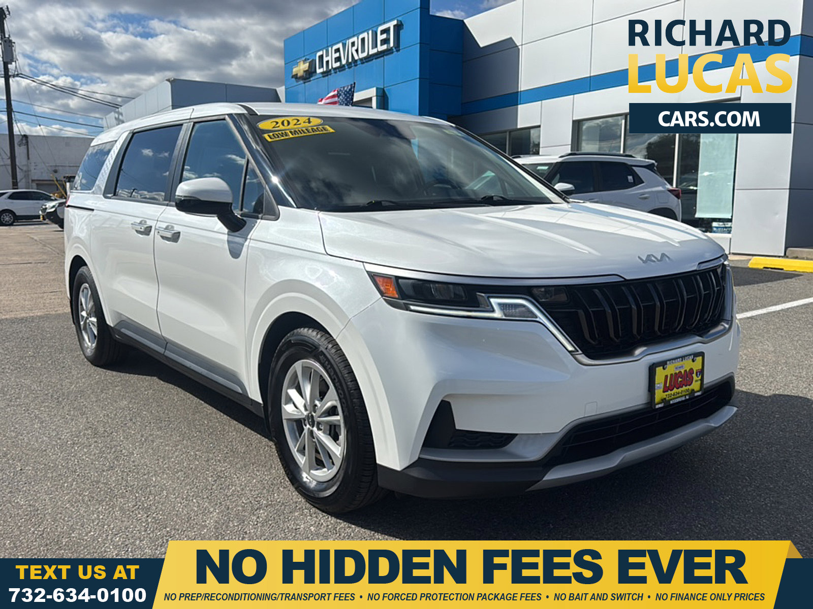 2024 Kia Carnival LX Seat Pkg's photo