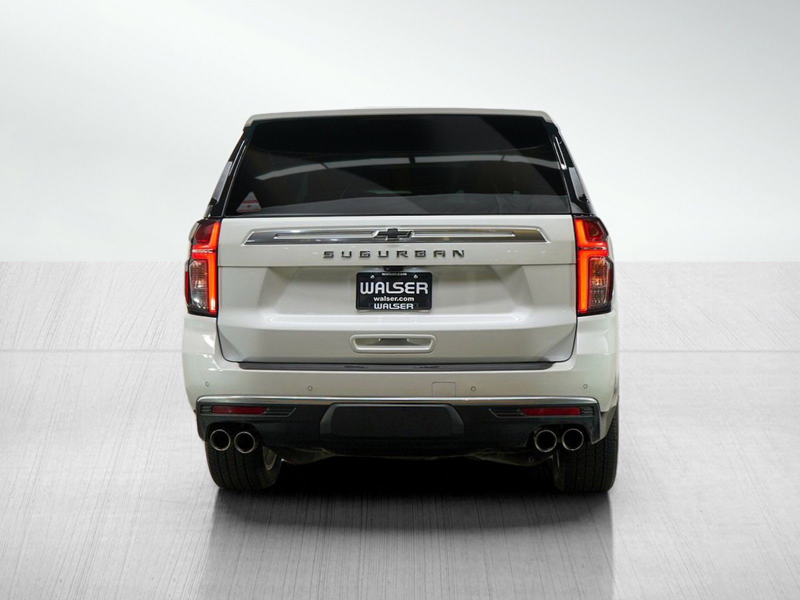 2024 Chevrolet Suburban High Country photo 3
