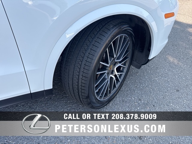 2019 Porsche Cayenne Base photo 11