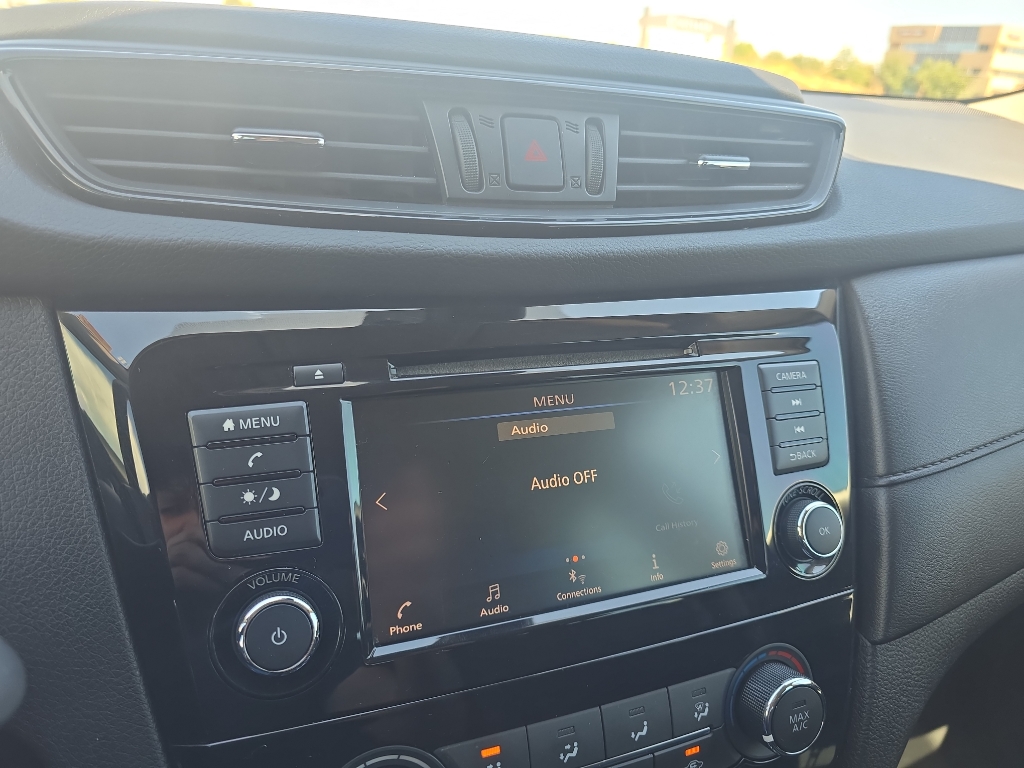 2020 Nissan Rogue S photo 18