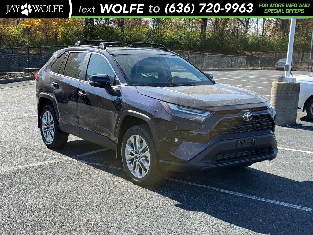 2025 Toyota RAV4 XLE Premium's photo