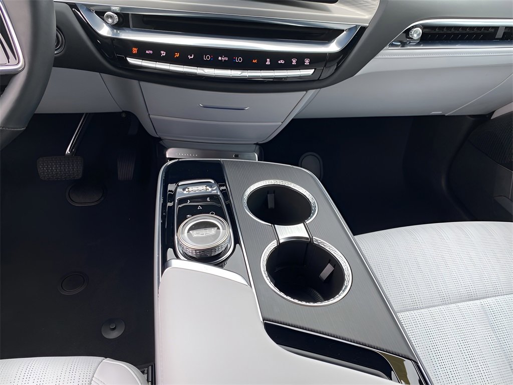 2024 Cadillac Lyriq Sport photo 22