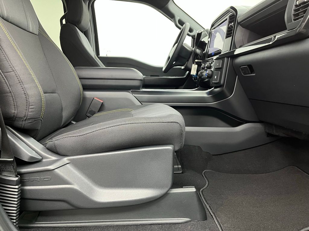 2025 Ford F-150 STX photo 18