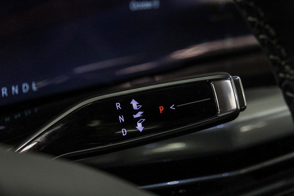 2026 Cadillac Escalade Luxury photo 19