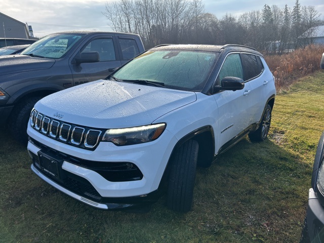 2022 Jeep Compass Limited photo 3