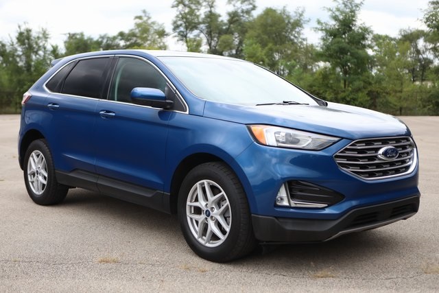 2021 Ford Edge SEL photo 4