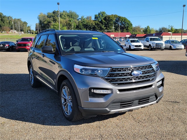 2022 Ford Explorer XLT photo 3