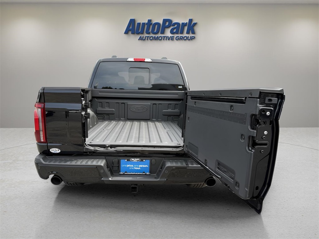2025 Ford F-150 Lariat photo 6