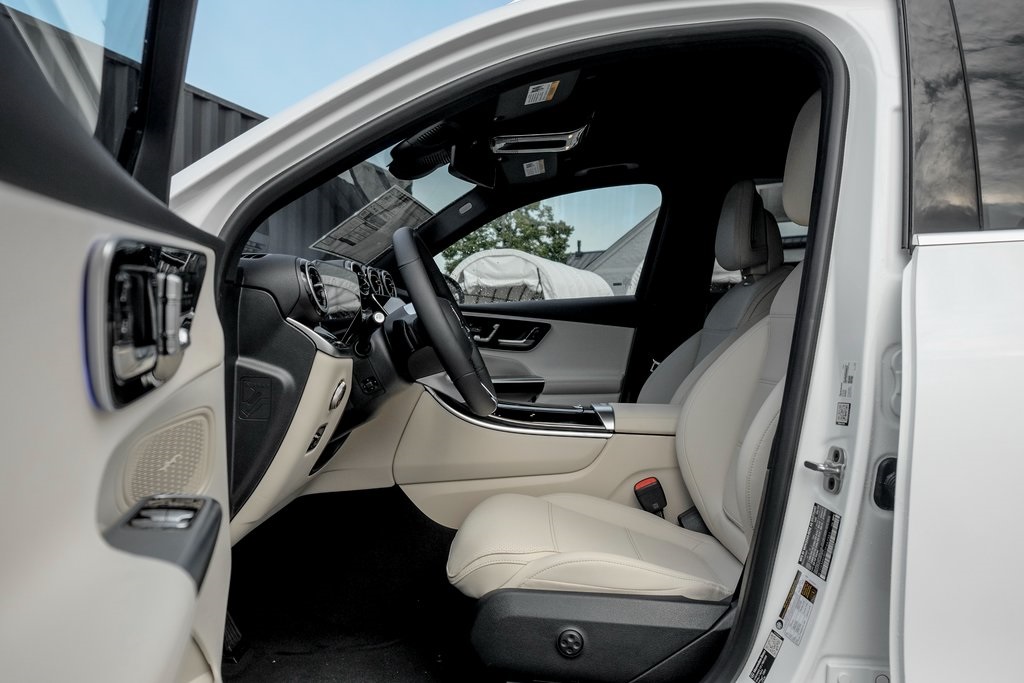 2026 Mercedes Benz GLC 300 4MATIC photo 11