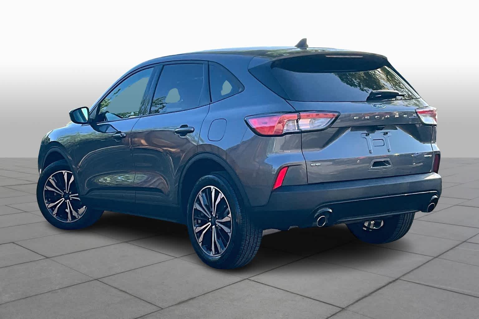 2022 Ford Escape SE photo 10