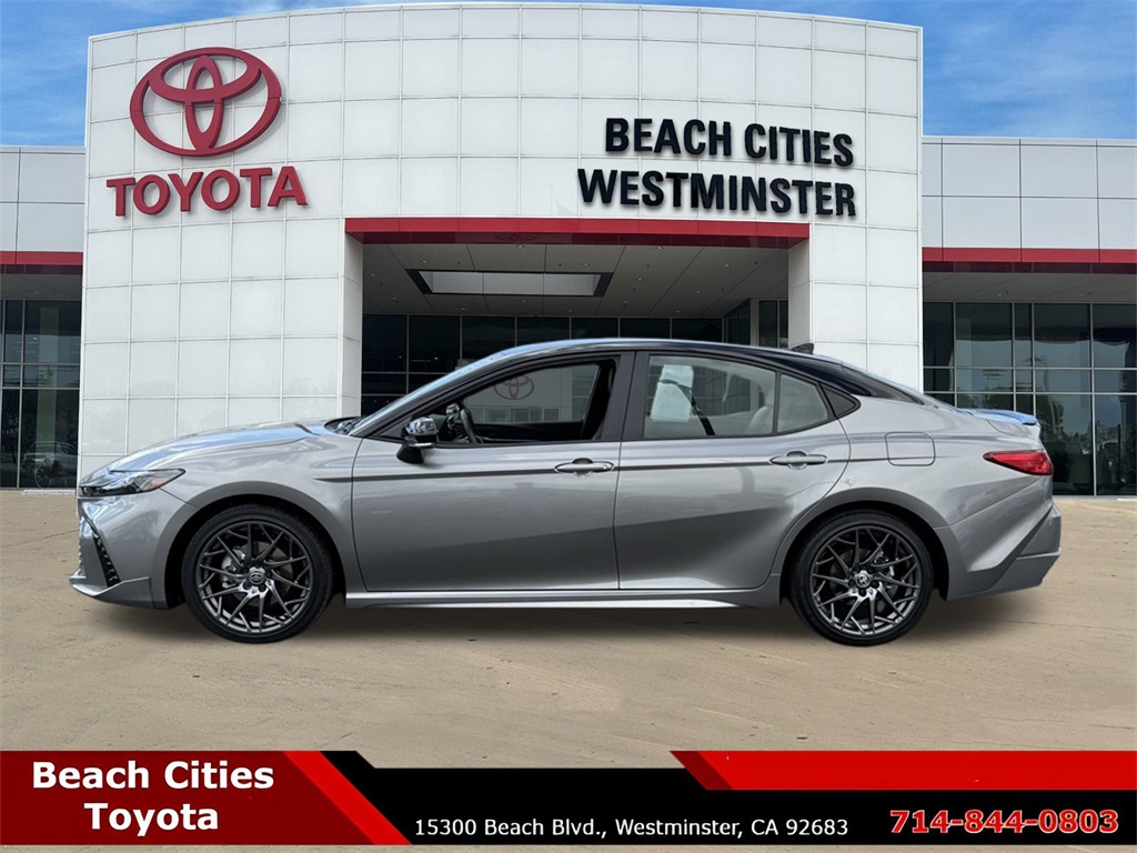 2025 Toyota Camry XSE photo 4