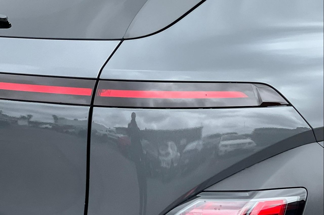 2025 Hyundai Kona SEL photo 29