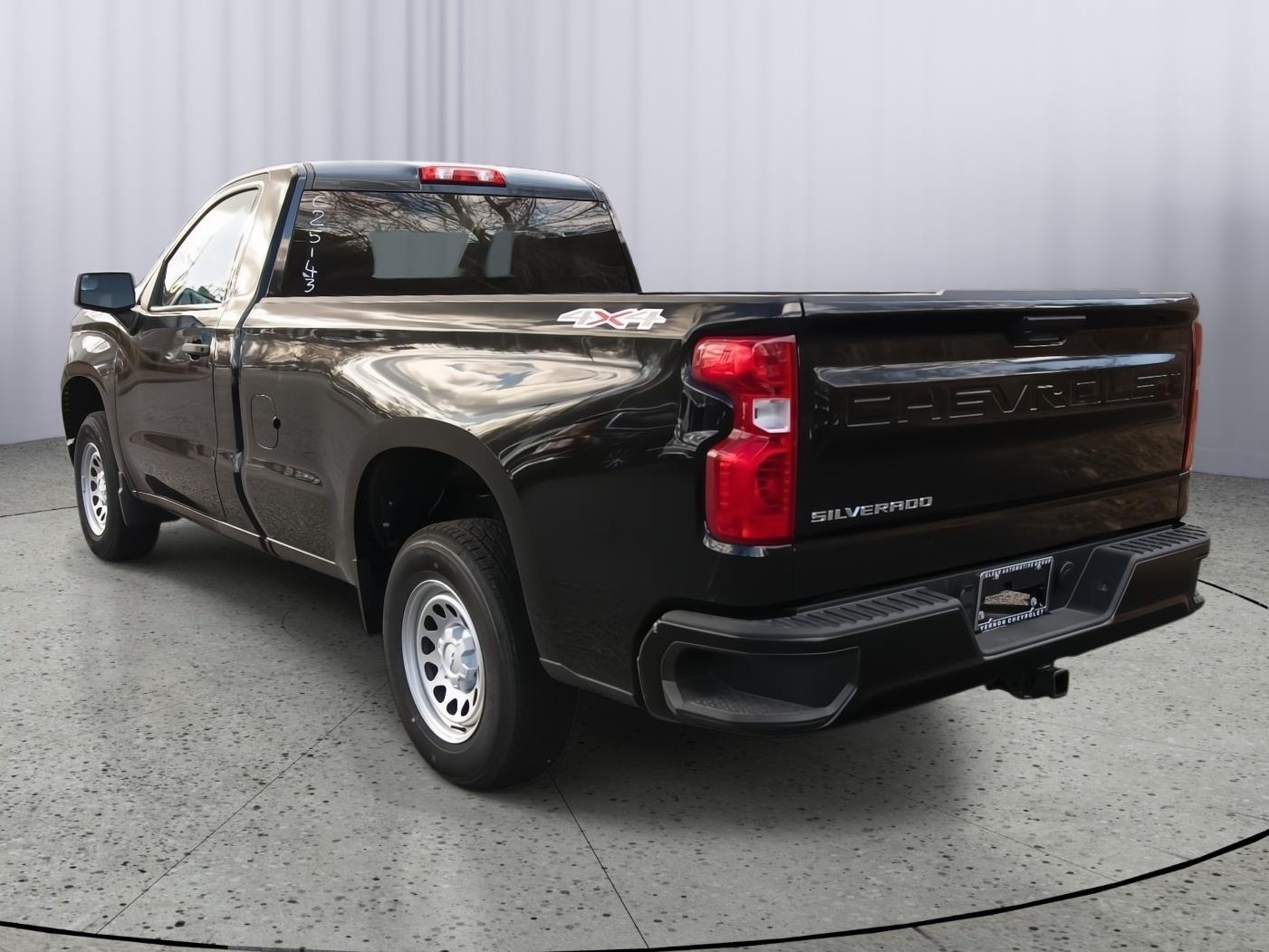 2025 Chevrolet Silverado 1500 photo 4