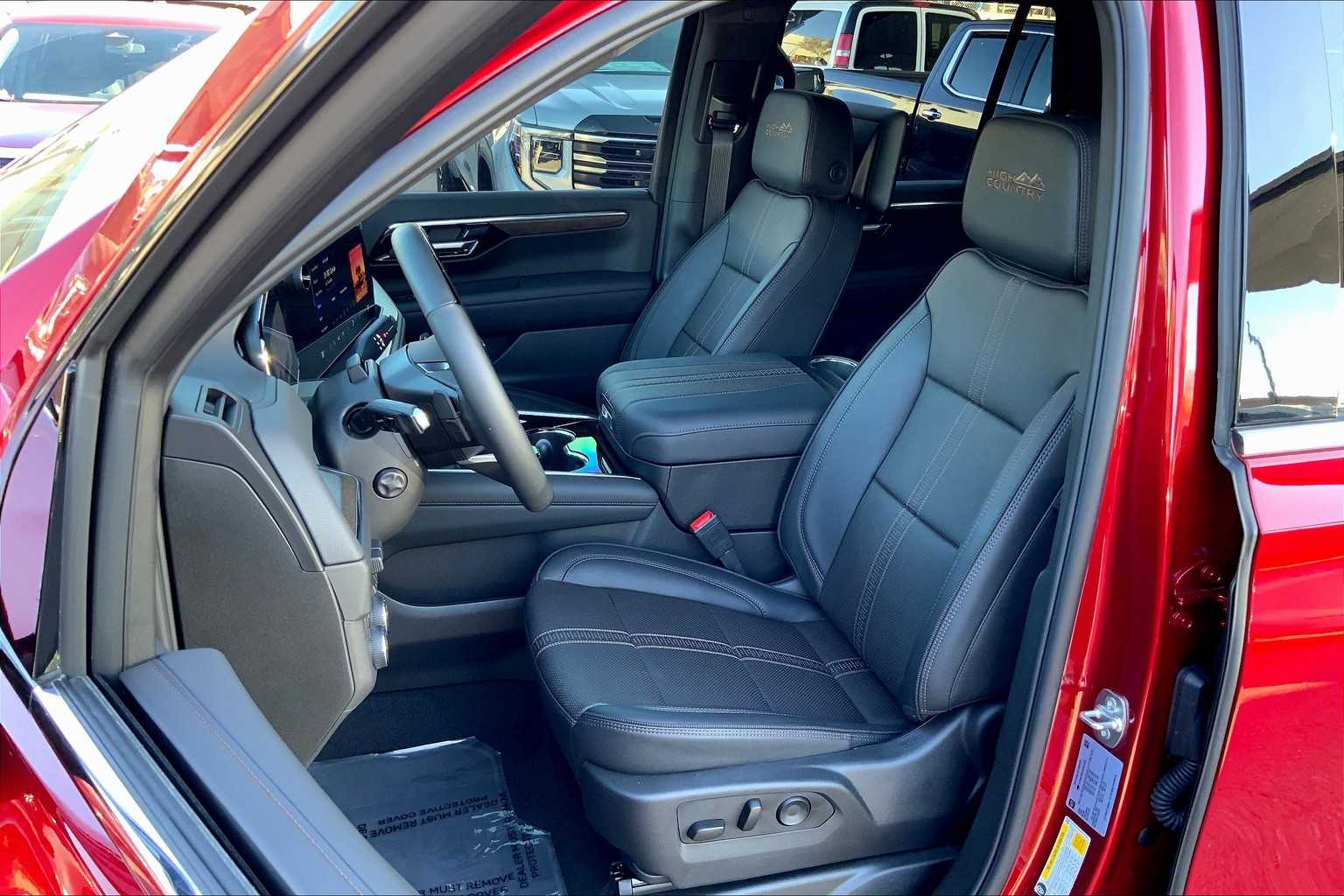 2025 Chevrolet Tahoe High Country photo 7