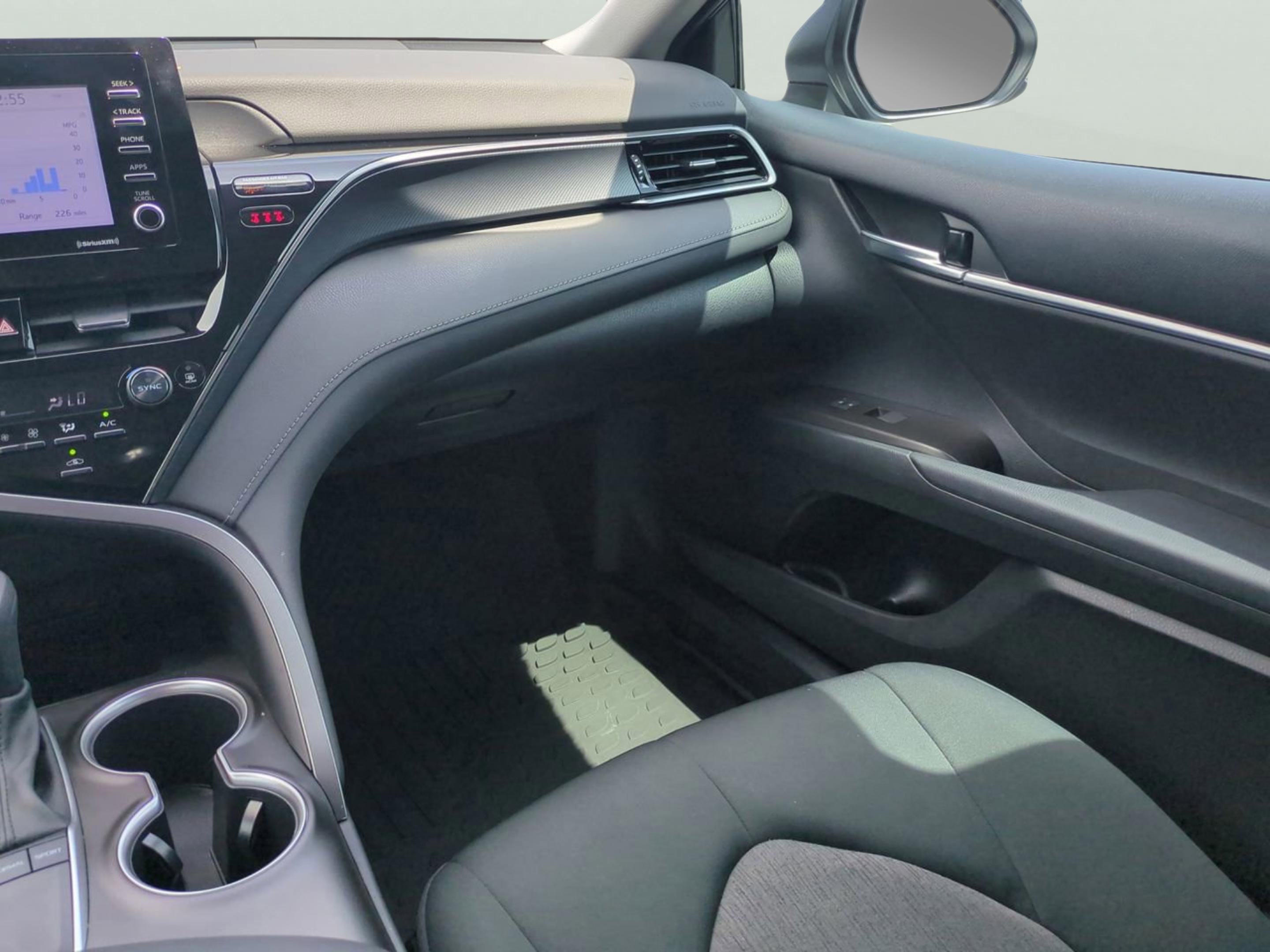 2023 Toyota Camry LE photo 17