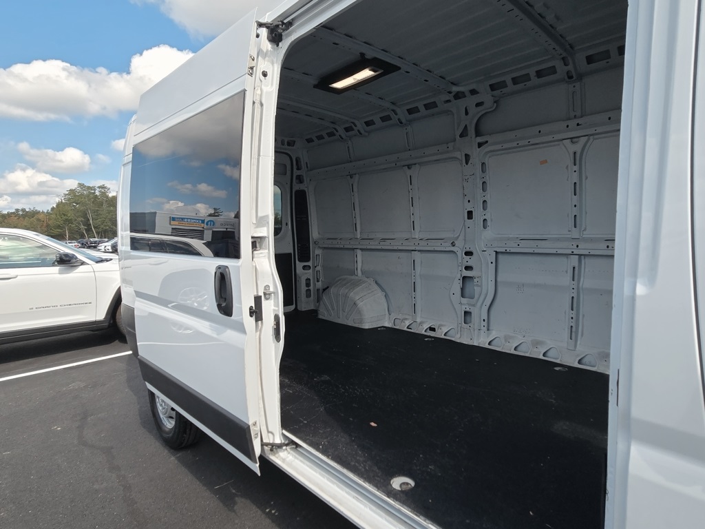 2023 Ram ProMaster 2500 photo 9