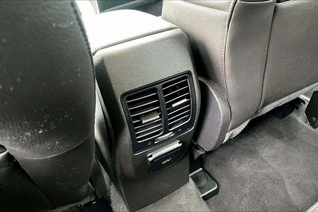 2016 Ford Escape Titanium photo 9
