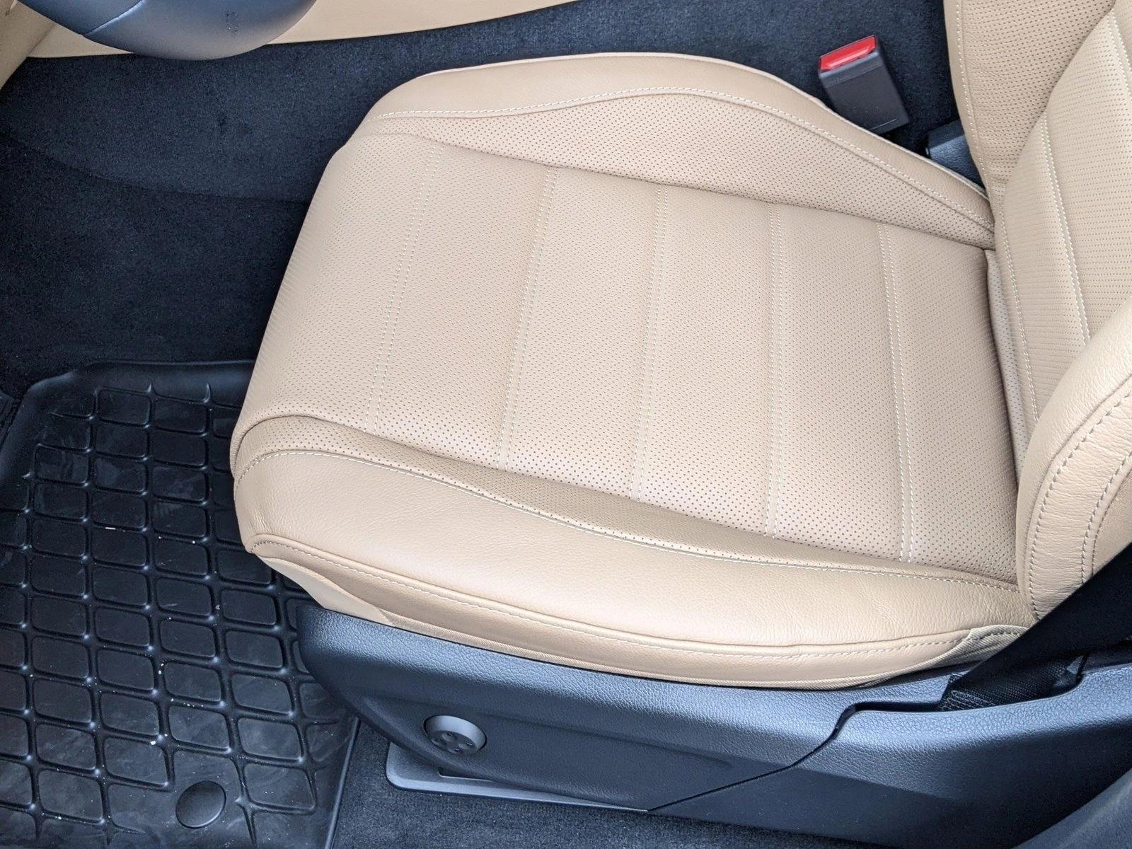 2025 Mercedes Benz GLE 450 4MATIC photo 4