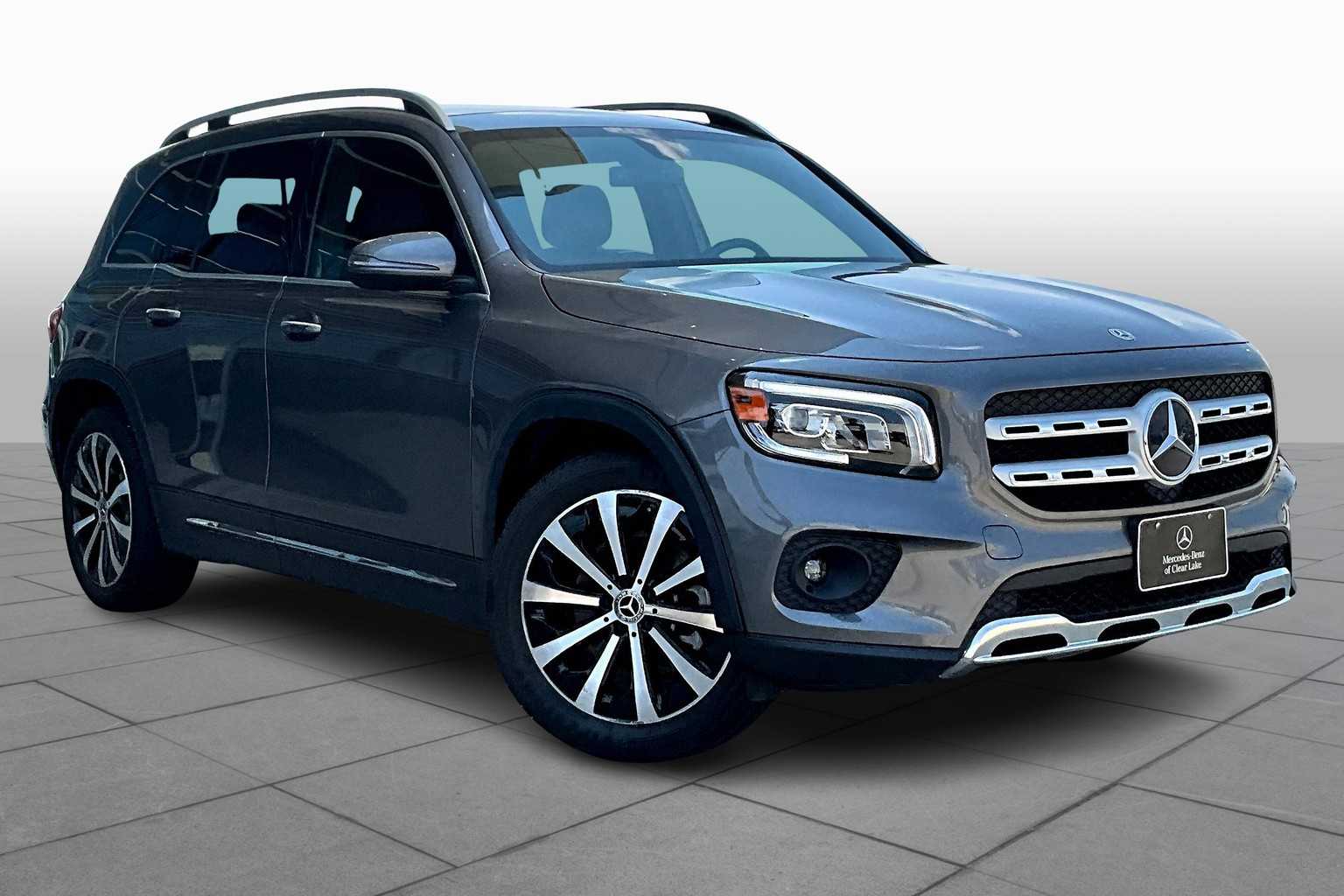 2022 Mercedes Benz GLB 250 4MATIC photo 2