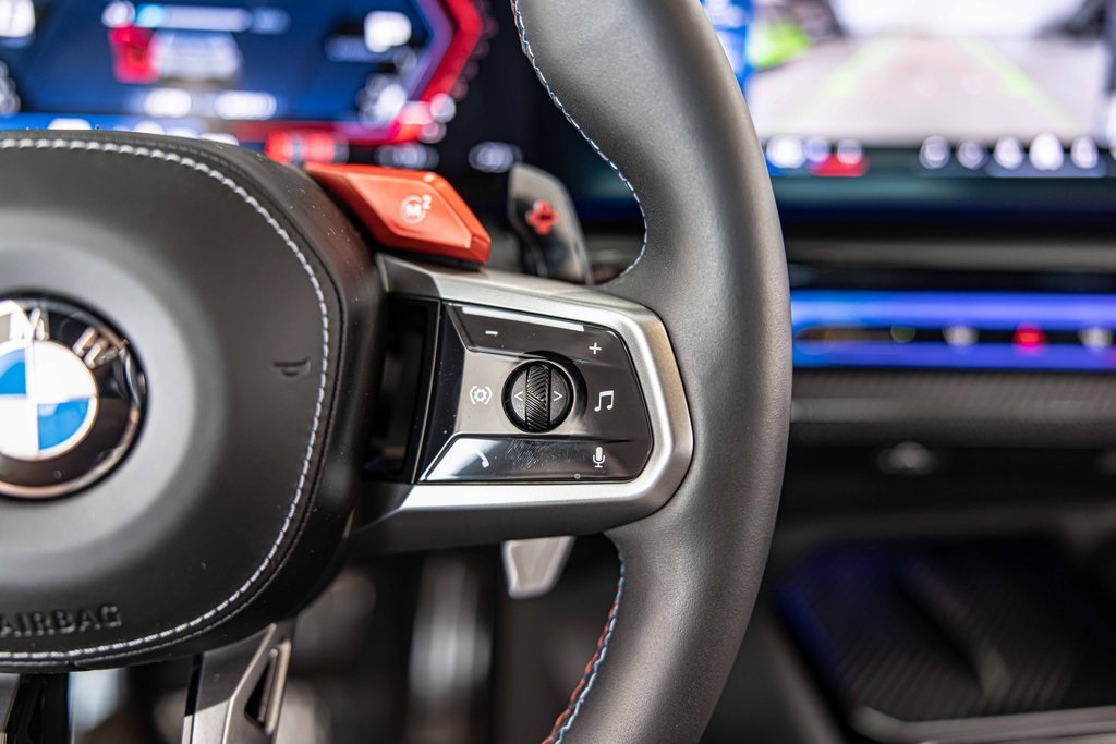 2025 BMW M5 - Image 26