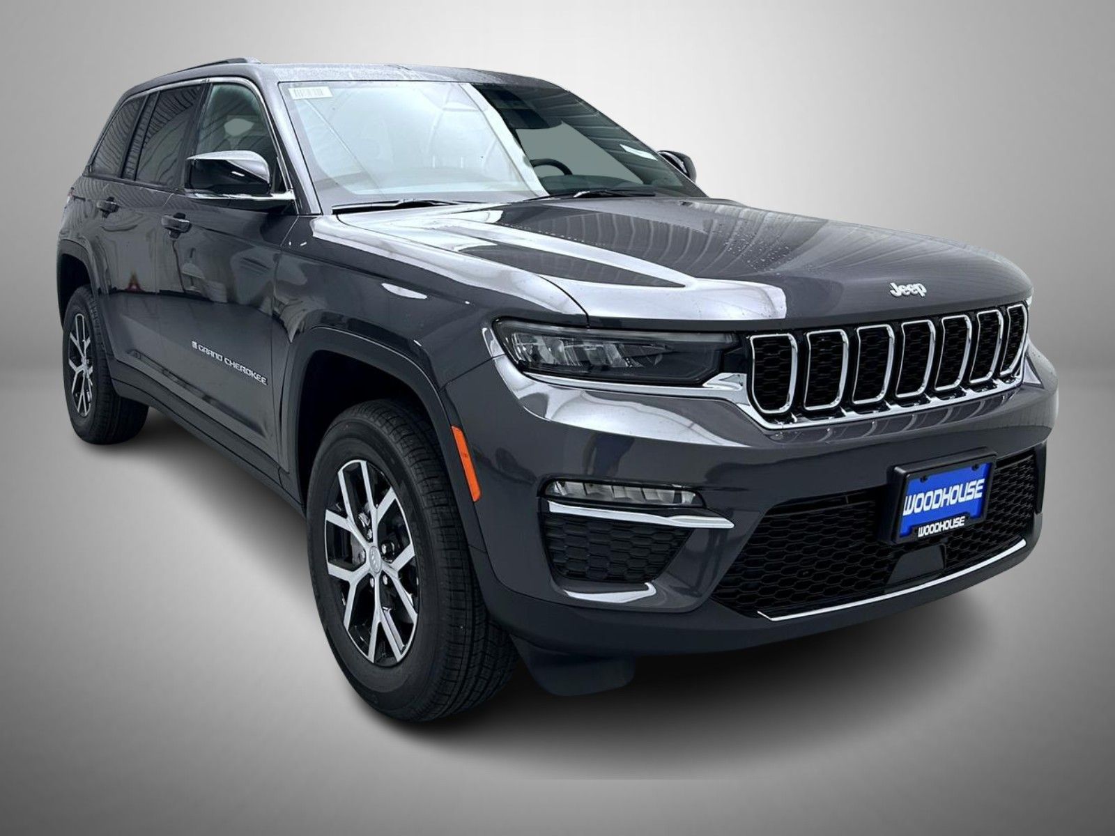 2025 Jeep Grand Cherokee Limited photo 3
