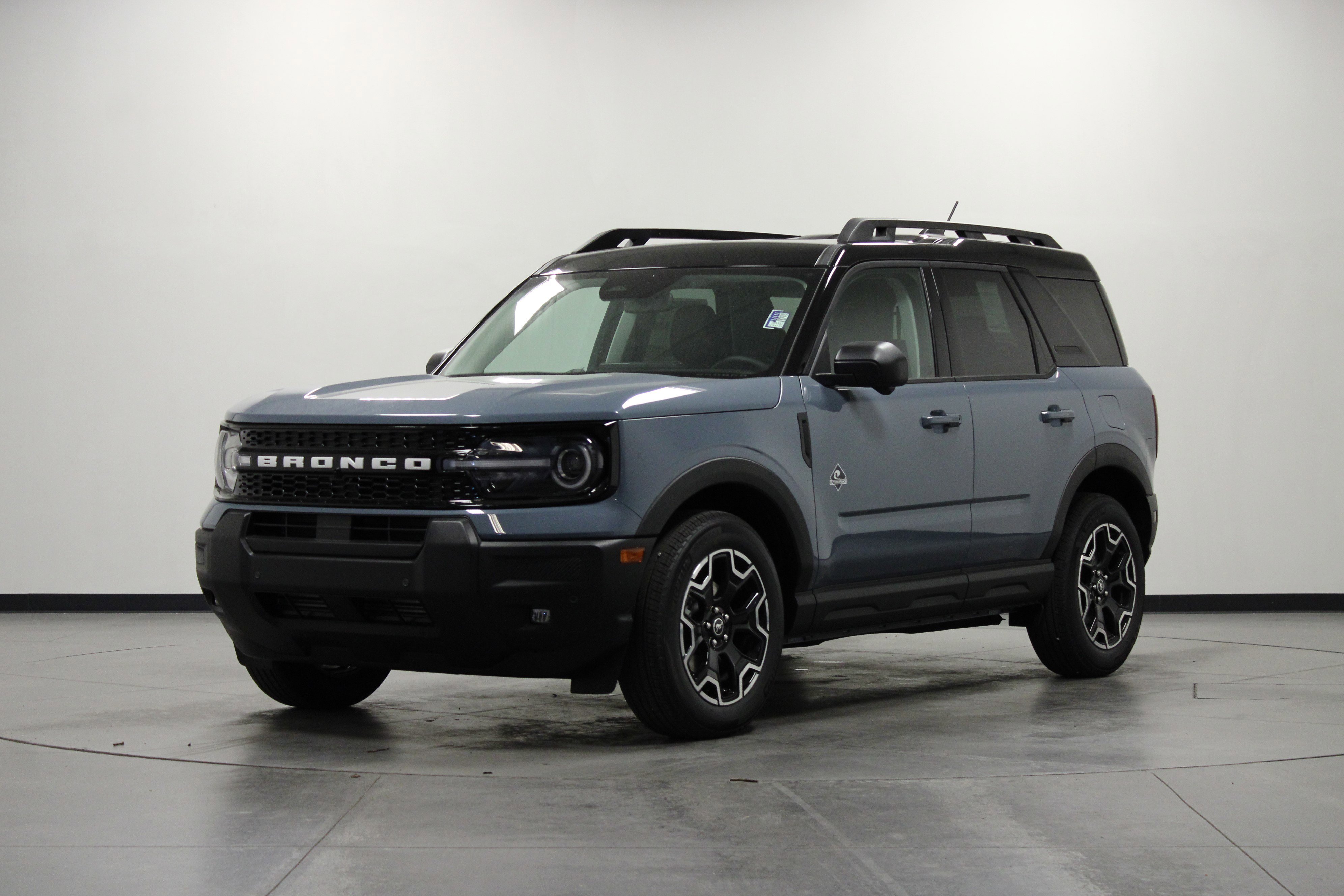 2025 Ford Bronco Outer Banks photo 7