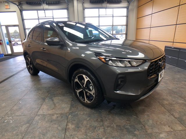 2025 Ford Escape ST-Line Select photo 2