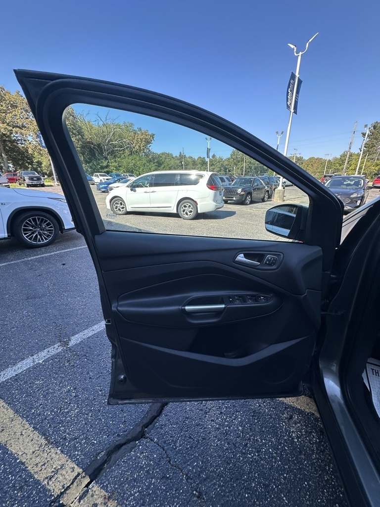 2014 Ford Escape Titanium photo 10