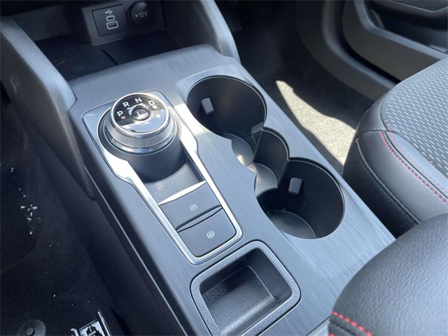 2025 Ford Escape ST-Line photo 11